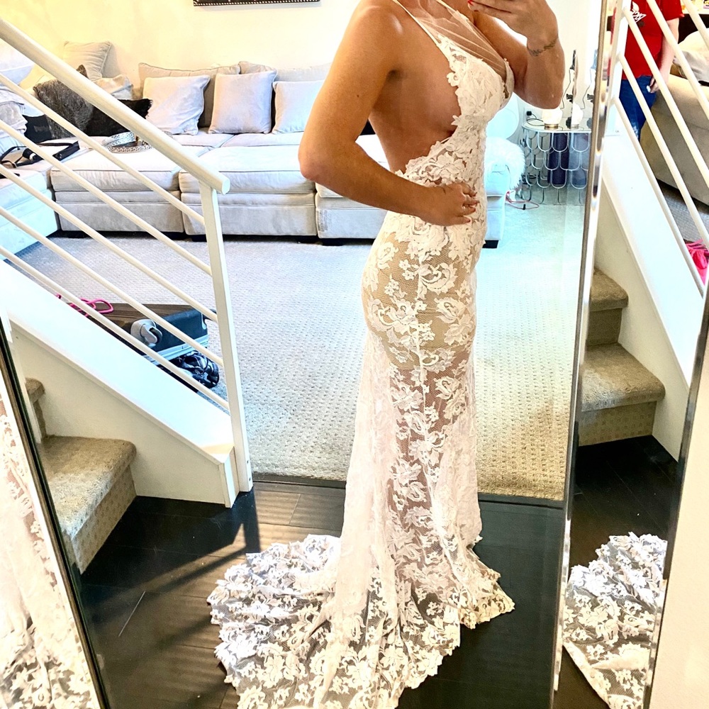 Wedding dress